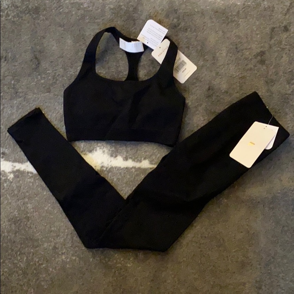 Fabletics set black high waisted seamless and bra